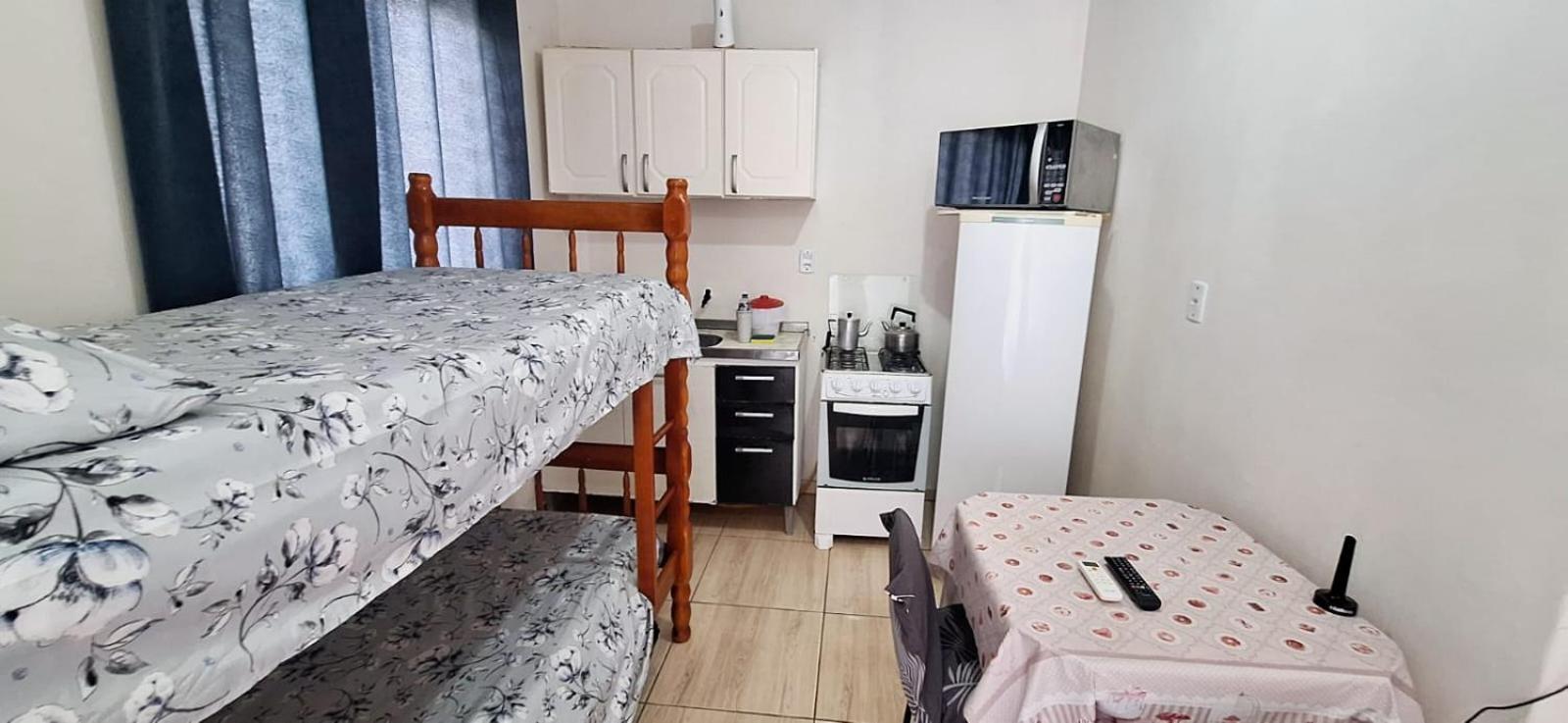 Kitnet S1 Em Torres-Rs - Na Mais Bela Praia Gaucha - Cozinha - Banheiro - Ar Condicionado - Tv E Wi-Fi - Estacionamento - Anfitria Superhost No Bnb Bagian luar foto