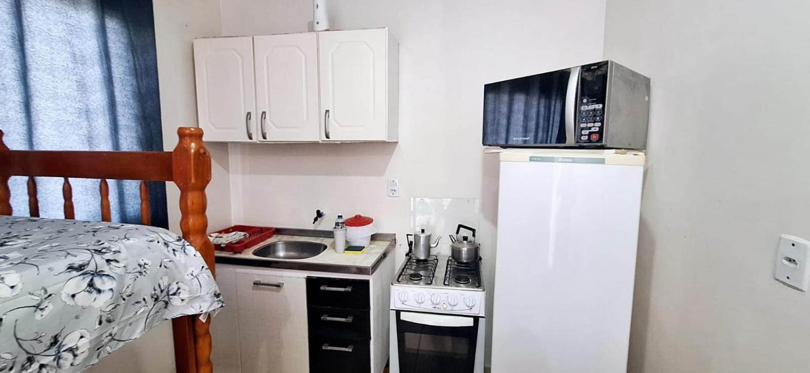Kitnet S1 Em Torres-Rs - Na Mais Bela Praia Gaucha - Cozinha - Banheiro - Ar Condicionado - Tv E Wi-Fi - Estacionamento - Anfitria Superhost No Bnb Bagian luar foto