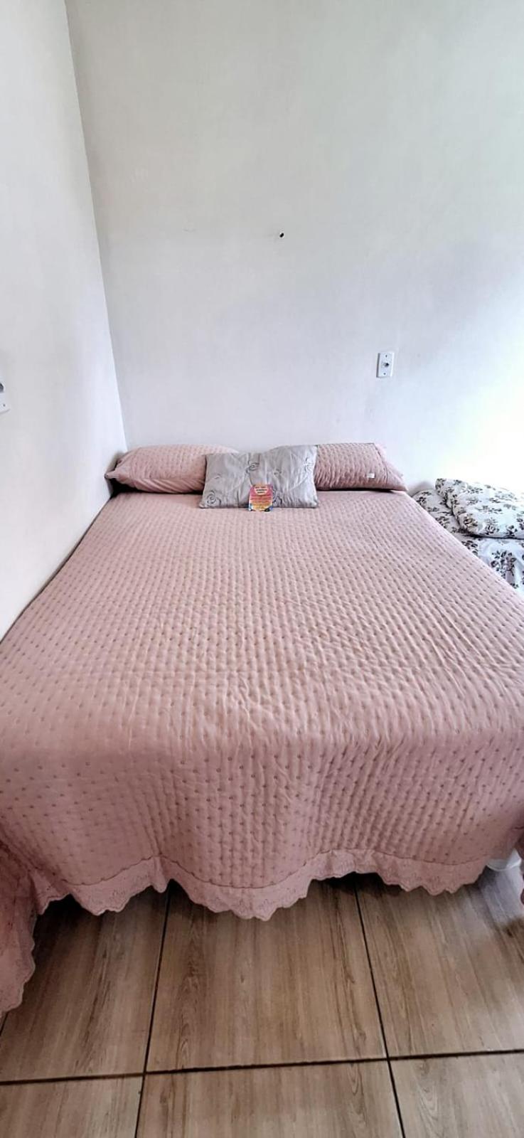 Kitnet S1 Em Torres-Rs - Na Mais Bela Praia Gaucha - Cozinha - Banheiro - Ar Condicionado - Tv E Wi-Fi - Estacionamento - Anfitria Superhost No Bnb Bagian luar foto