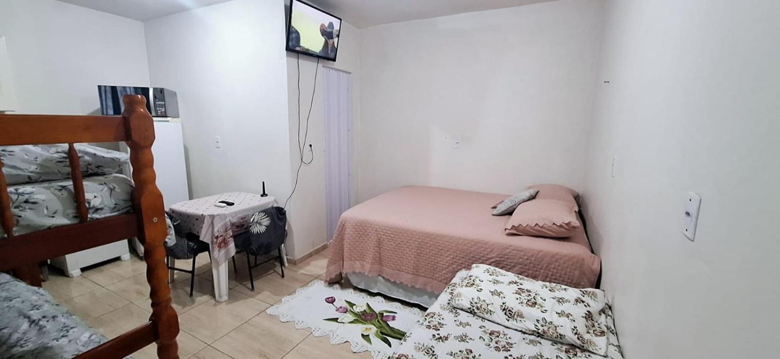 Kitnet S1 Em Torres-Rs - Na Mais Bela Praia Gaucha - Cozinha - Banheiro - Ar Condicionado - Tv E Wi-Fi - Estacionamento - Anfitria Superhost No Bnb Bagian luar foto